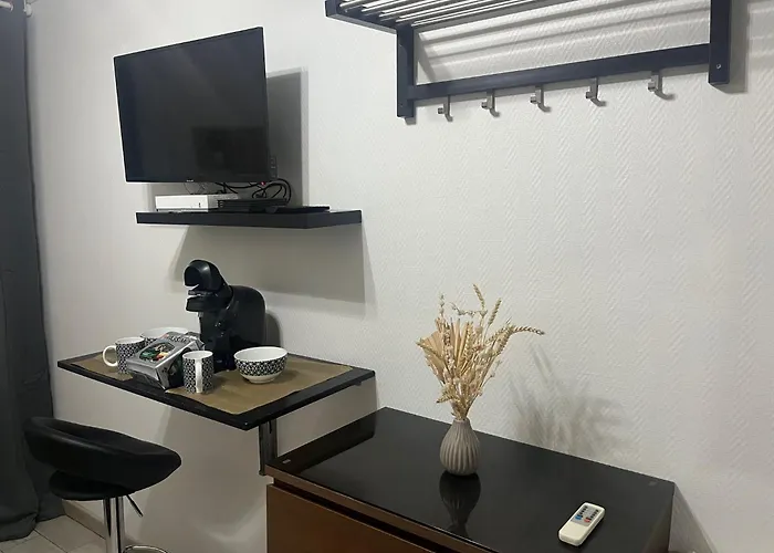 Proche Tour Eiffel Paříž